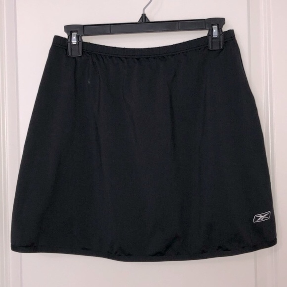 Women’s REEBOK tennis black skirt/skort